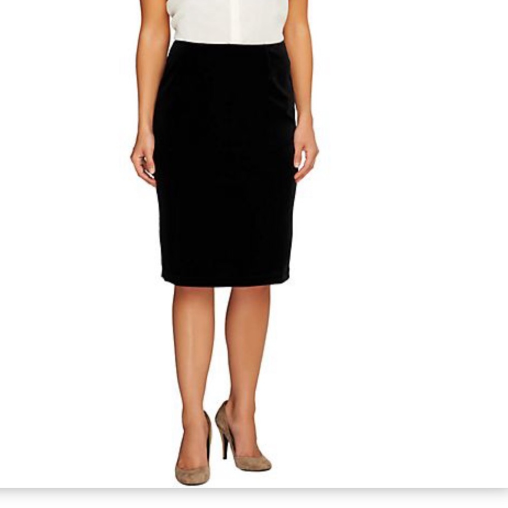 Susan Graver Classic Black Pencil Skirt stretch velvet machine wash xxs elastic